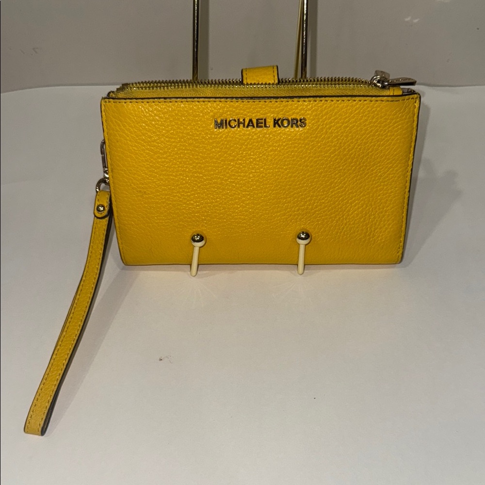 Michael Kors  Leather Smartphone Yellow Wallet